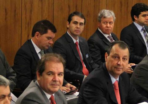  Artur sugere MP para reduzir tarifa de ônibus em todo o País  